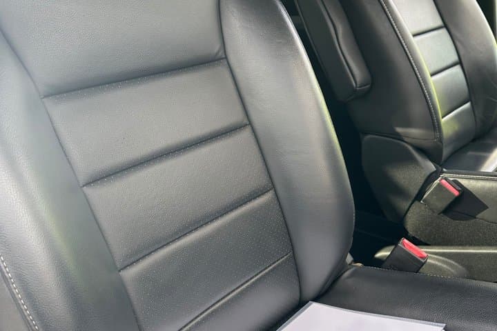 Private Keflavík Airport Transfer to Reykjavík Hotels