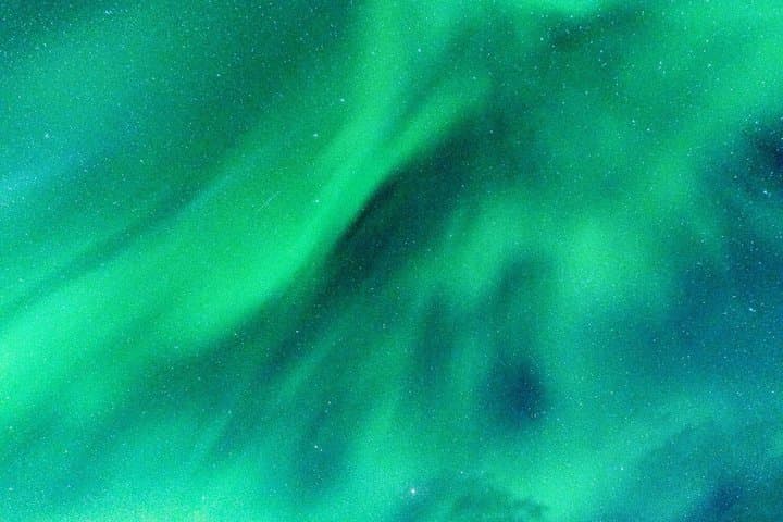 Reykjavik: Aurora Hunt with Expert Meteorological Planning