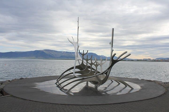 Private Golden Circle and City Tour