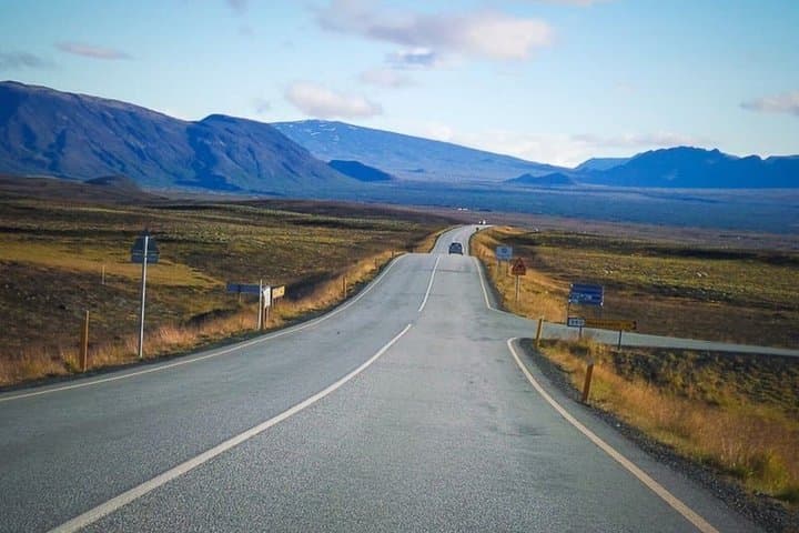 History and Legends: A Golden Circle Audio Tour to Thingvellir