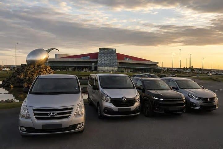 Private Transfer by Van Keflavik Airport To or From Reykjavik