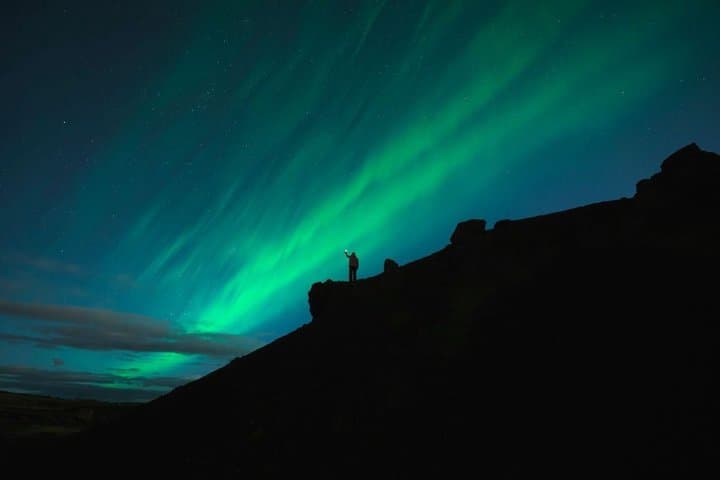 Reykjavik Northern Lights Chase Private Tour with Hot Chocolate