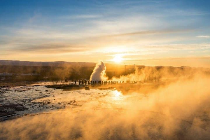 3-Day Golden Circle, Ice Cave and Glacier Lagoon Small-Group Tour