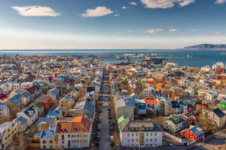 Private Transfer from Keflavik Airport to Reykjavik Hotels