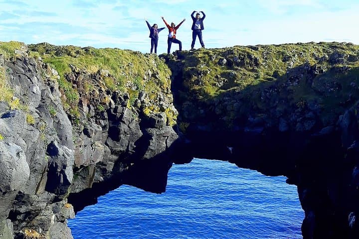 See arches in Arnarstapi