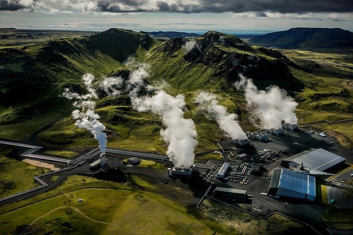 Private Golden Circle Tour from Reykjavik with Hotel pick up