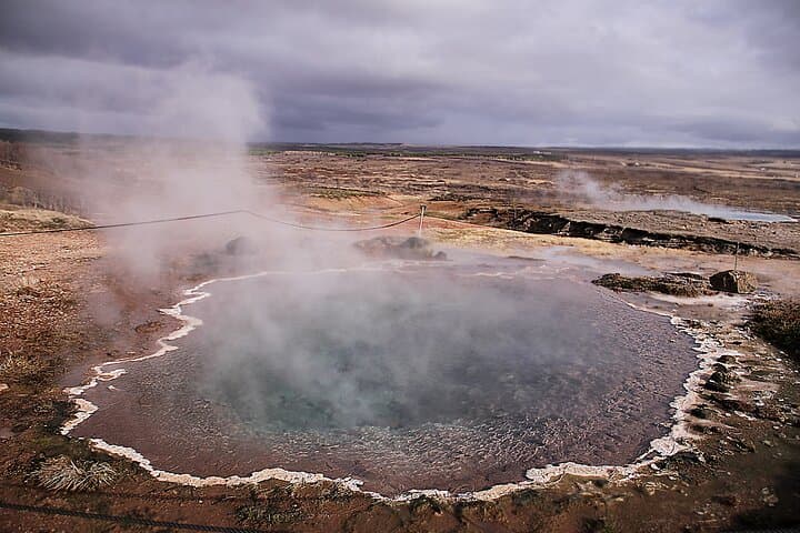 Konungshver Geyser area, on Golden circle tour-