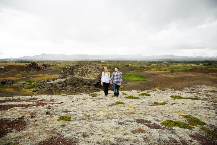 Private Vacation Photography Session with Local Photographer in Reykjavik