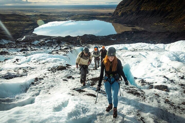 Full-Day Glacier Lagoon, Diamond Beach & Glacier Hike
