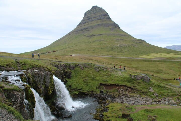 Full Day Private Tour in Snaefellsnes from Reykjavík(1- 5 Person)