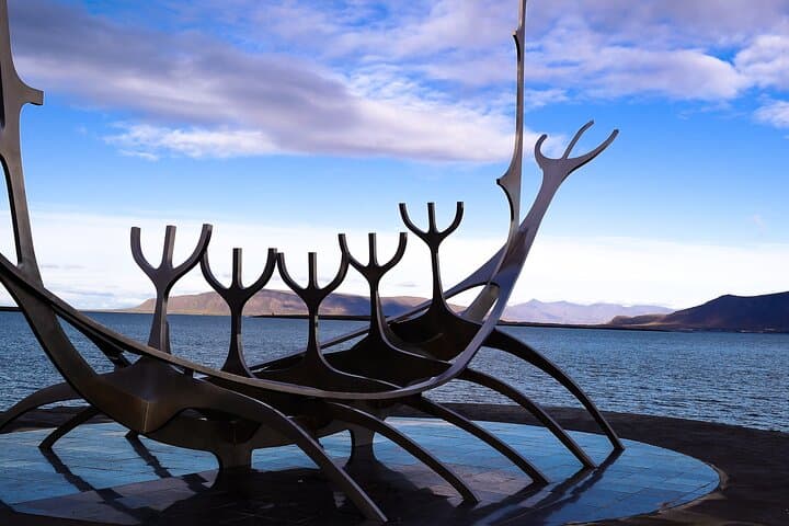 Private Transfer Service from Hotels in Reykjavik to Cruise Ship Terminal