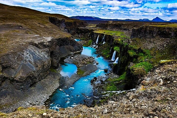 Landmannalaugar & Valley of Tears 4x4 Highlands Tour