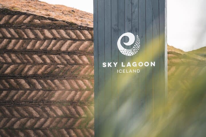 Cold & Hot: Adventure Spa Tour Combo: Silfra & Sky Lagoon Self-Drive