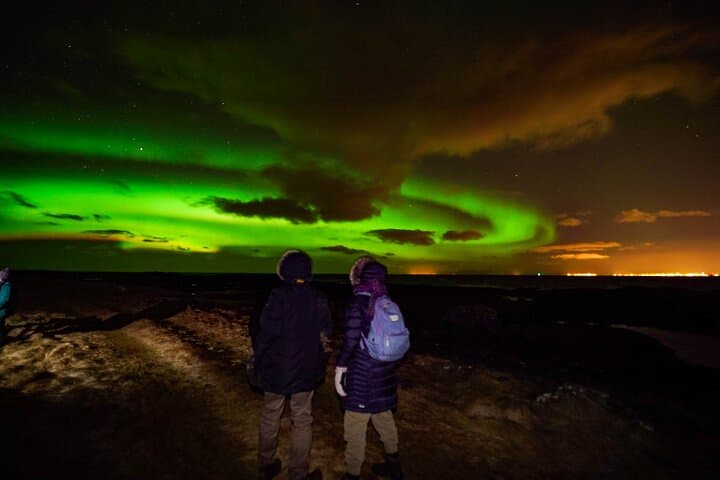 4x4 Reykjavik Northern Lights Small-Group Tour with Photographer