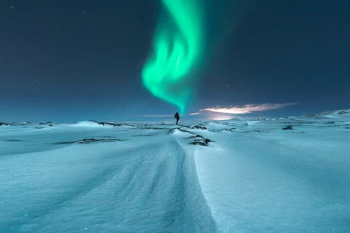 Northern Lights Small-Group Tour with Free Photos & Hot Chocolate