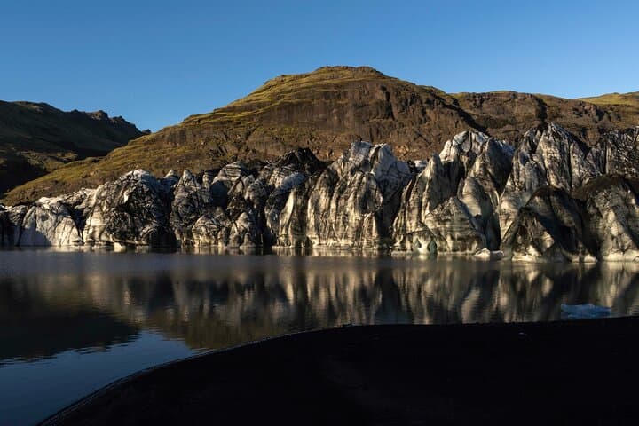 Sólheimajökull on golden hour