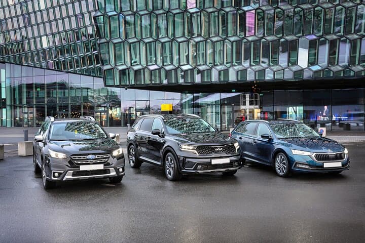 Private Luxury Transfer from Reykjavik to Blue Lagoon