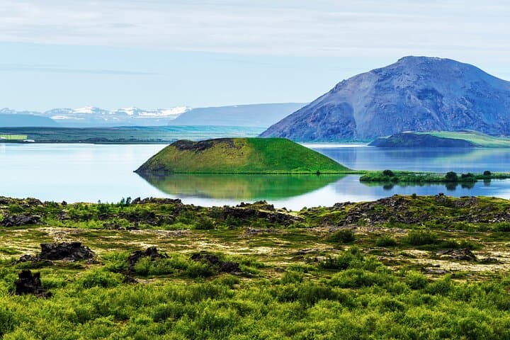Skútusstaðir pseudo crater