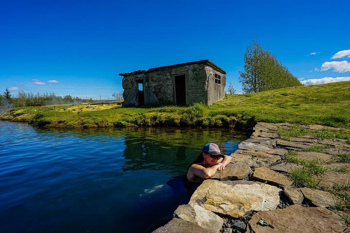 Private Golden Circle with Photographer, Lunch & Secret Lagoon