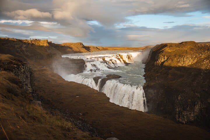 Private family friendly Golden Circle