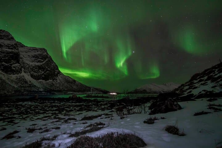 Iceland Reykjavik Northern Lights Bus Tour in Chinese 冰岛雷市中文极光团