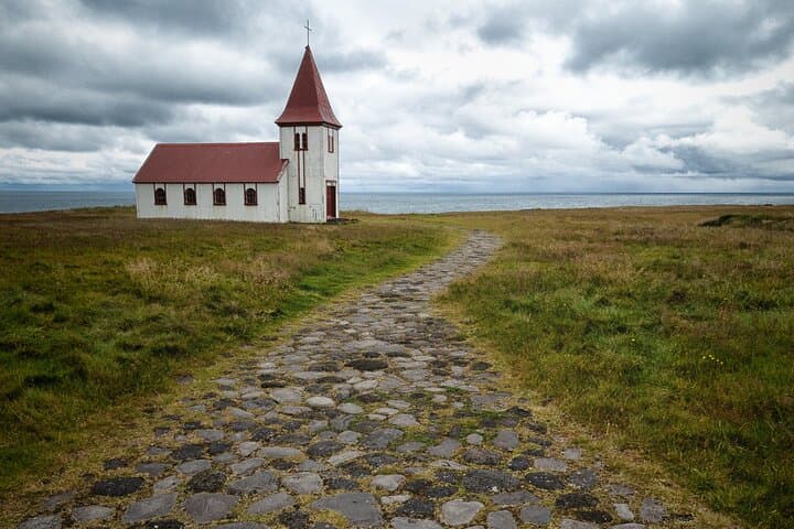 Private Snaefellsnes Tour with a Professional Photographer/Guide