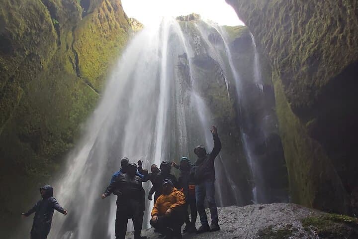 Private Day Tour: Explore Iceland’s South Coast & Glacier Hike