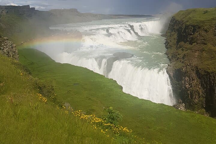 Full Day Private Golden Circle and Hot Springs Tour in Hvammsvík