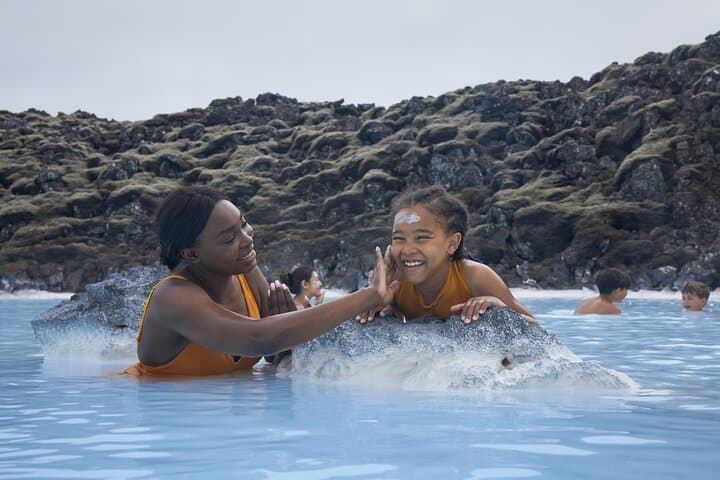 Door to Door Private Blue Lagoon Transfer