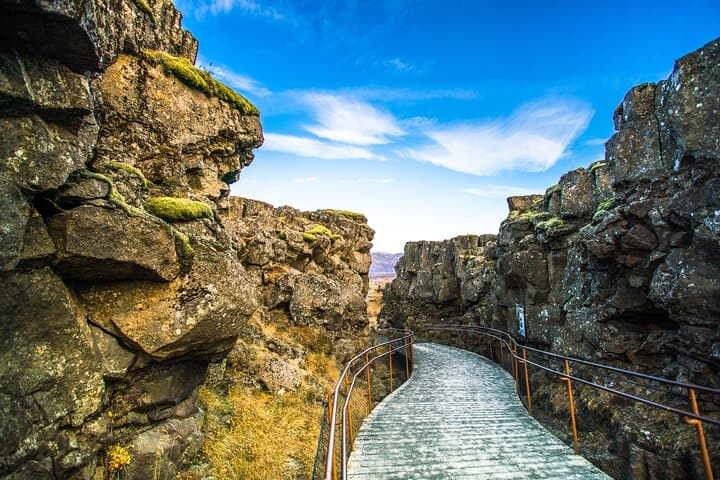 Private Golden Circle on the Rocks by Super Truck 4x4 in Iceland