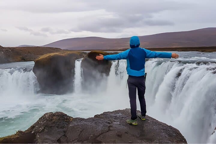 From Reykjavik: Full Day Private Golden Circle Tour in Iceland