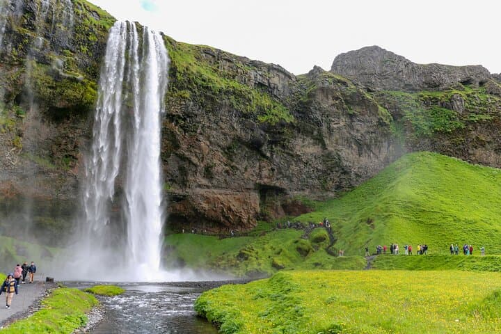 Seljalandsfoss Waterfall