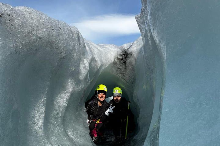 You will find many beautiful formations on the glacier.