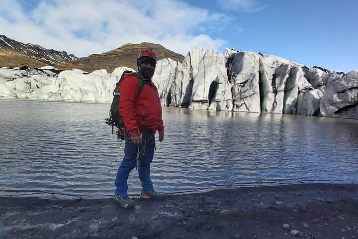 Private Day Tour: Explore Iceland’s South Coast & Glacier Hike