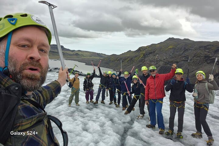 Private Day Tour: Explore Iceland’s South Coast & Glacier Hike