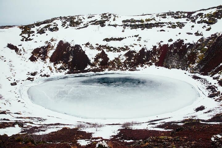 Iceland's Golden Circle in Spanish with Pickup Included