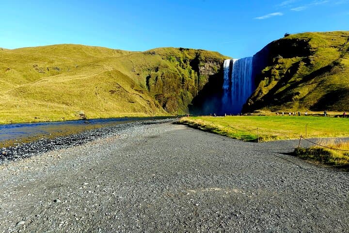 Reykjavik: Private Transfer from/to Vik village in Iceland