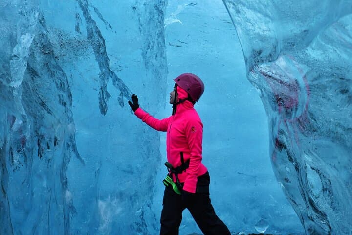 Private Blue Ice Cave Tour (from Jokulsarlon) Small Group Tour