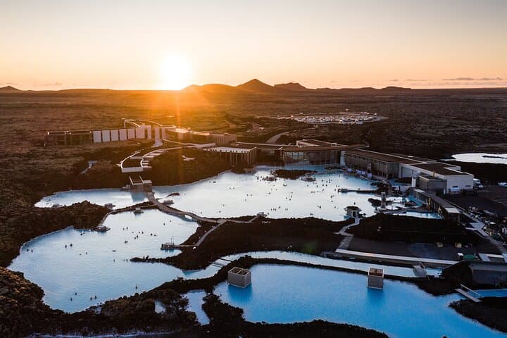 Private Blue Lagoon Tour from Reykjavik: 2 Hour Spa Experience