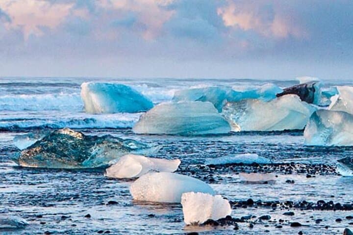 Diamond Beach and Jökulsárlón Day Tour with Boat Ride(Optional)