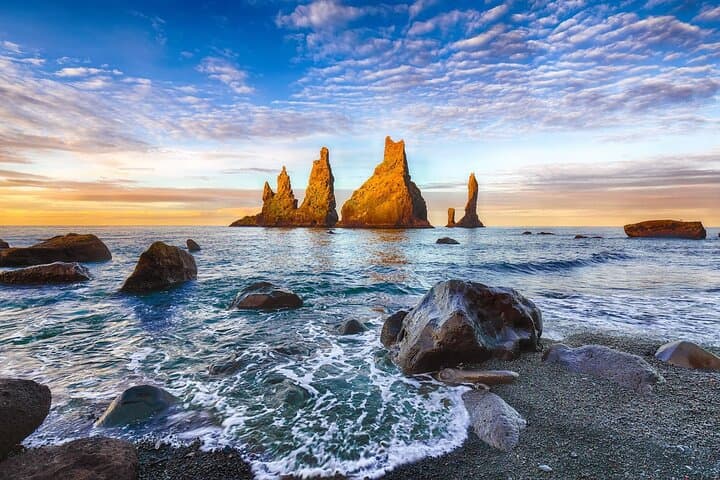 Private South Coast Tour in Multi-Language Guide Options