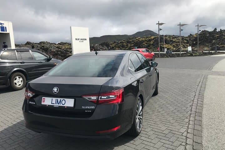 Transfer from Reykjavik - Private airport transfer to KEF Airport