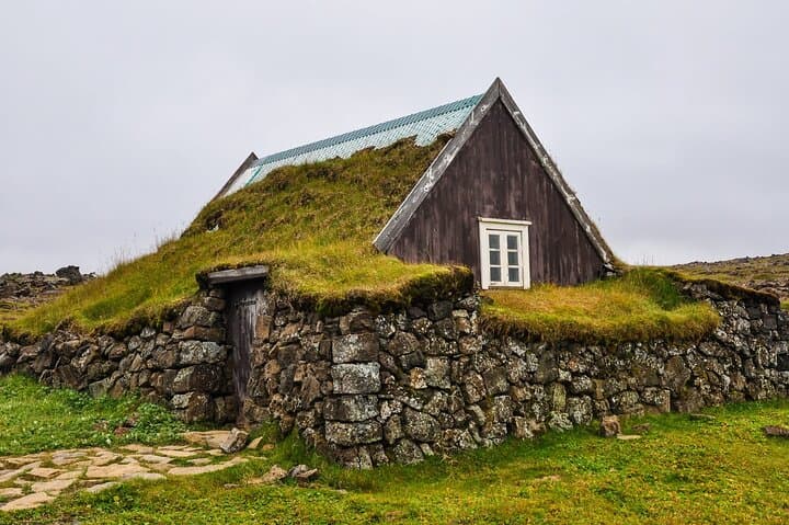 Hut to Hut Hiking Tour of Iceland Ancient Trails