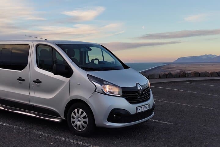 Private Transfer From Keflavik Airport (KEF) to Reykjavik Hotels