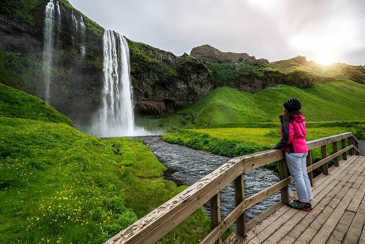 Private South Coast Tour in Multi-Language Guide Options