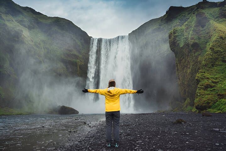 Private South Coast Tour in Multi-Language Guide Options