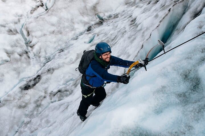 Glacier Xtreme: Vatnajökull Ice Climbing + Hike from Skaftafell