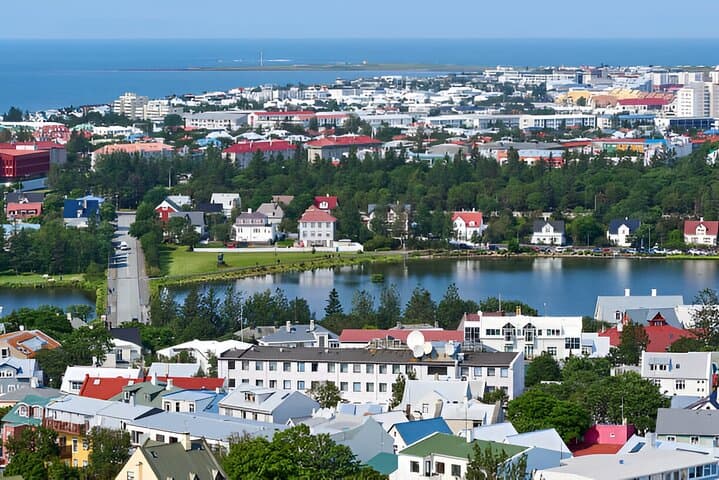 Highlands Bus Transfer: Reykjavik / Hella to the Landmannalaugar