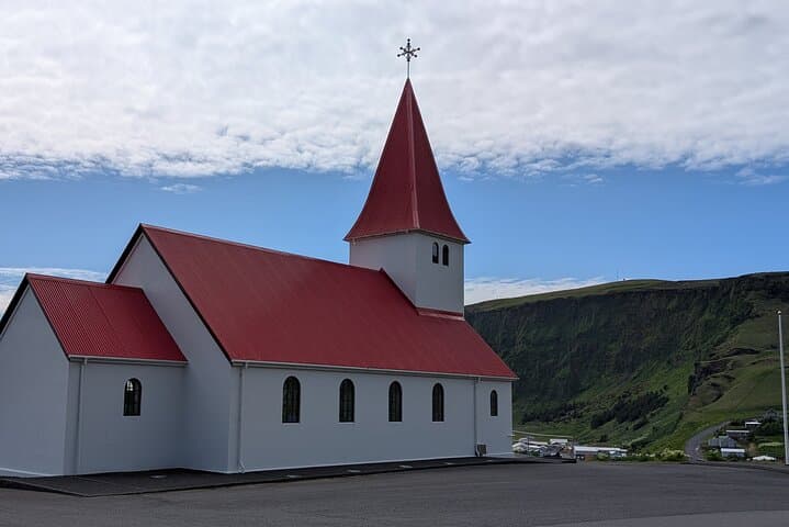 A Self-Guided Walking Tour of Vik i Myrdal Village