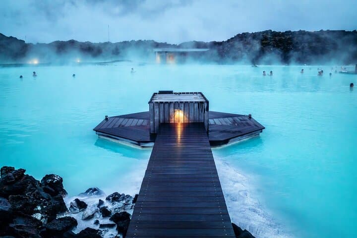 Private Transfer Between Keflavik & Reykjavik via Blue Lagoon